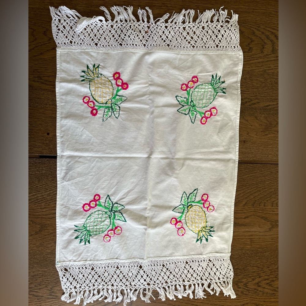 Pineapples Embroidered Cloth Napkin Tortilla Warmer Servilleta - Picture 8 of 8